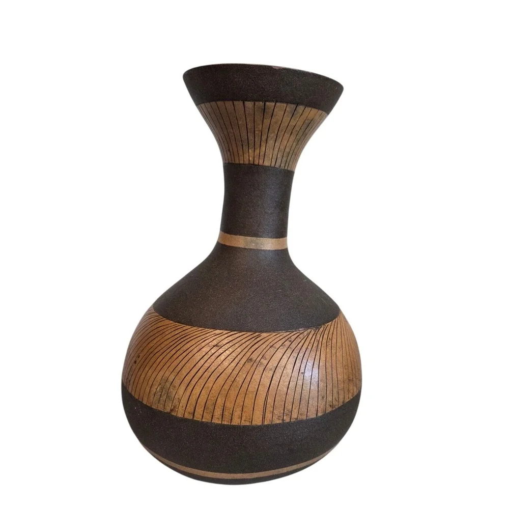 Pot Belly‎ Bulbous Vase Turned Wood Wooden Balsa? Vintage Signed Handmade 8.25